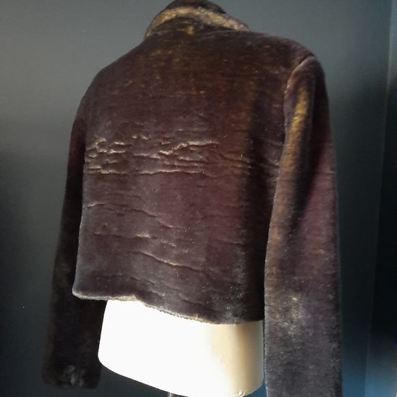 Navy blue faux fur crop coat by sin - Picture 3 of 6